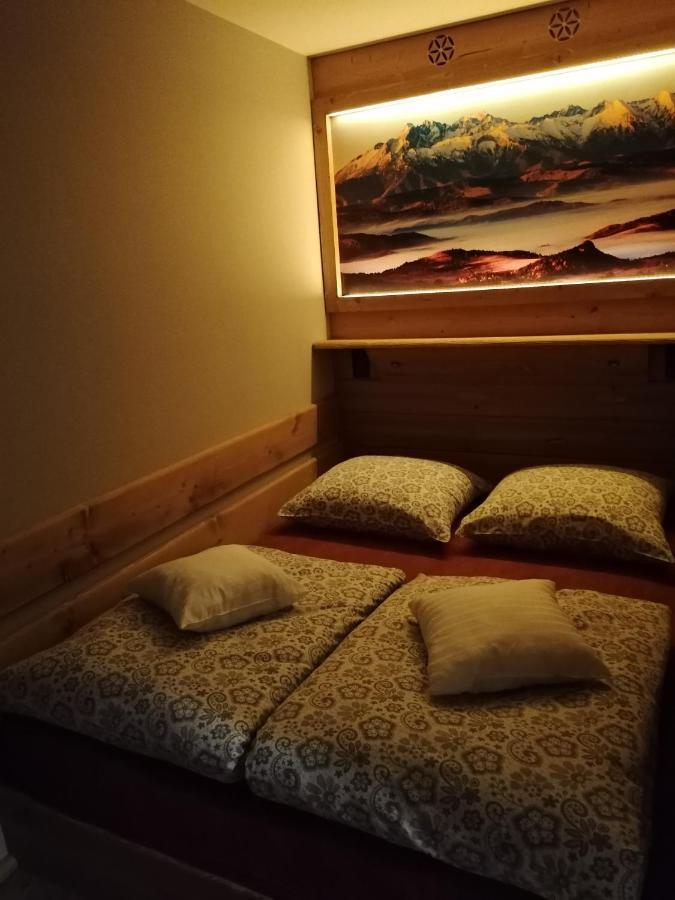 Krupówki I Styl Zakopane